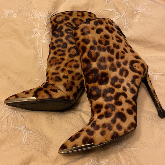 Real cow fur hill bouts - Picture 4 of 8